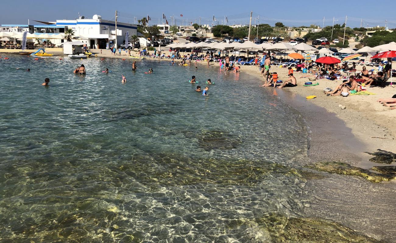 Little Armier Beach'in fotoğrafı gri kum yüzey ile