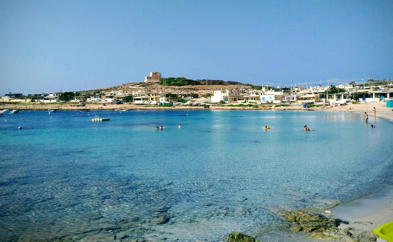 White Tower Bay'in fotoğrafı açık bej kum yüzey ile