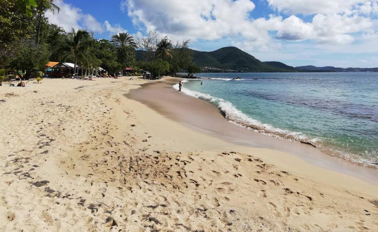 Gros raisins beach'in fotoğrafı açık bej kum yüzey ile