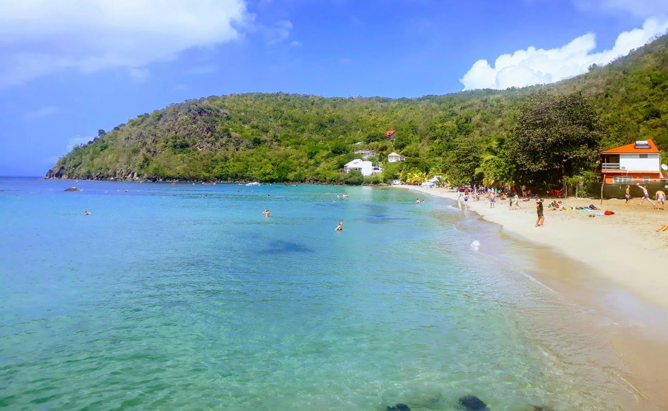 Plage du Bourg'in fotoğrafı i̇nce bej kum yüzey ile