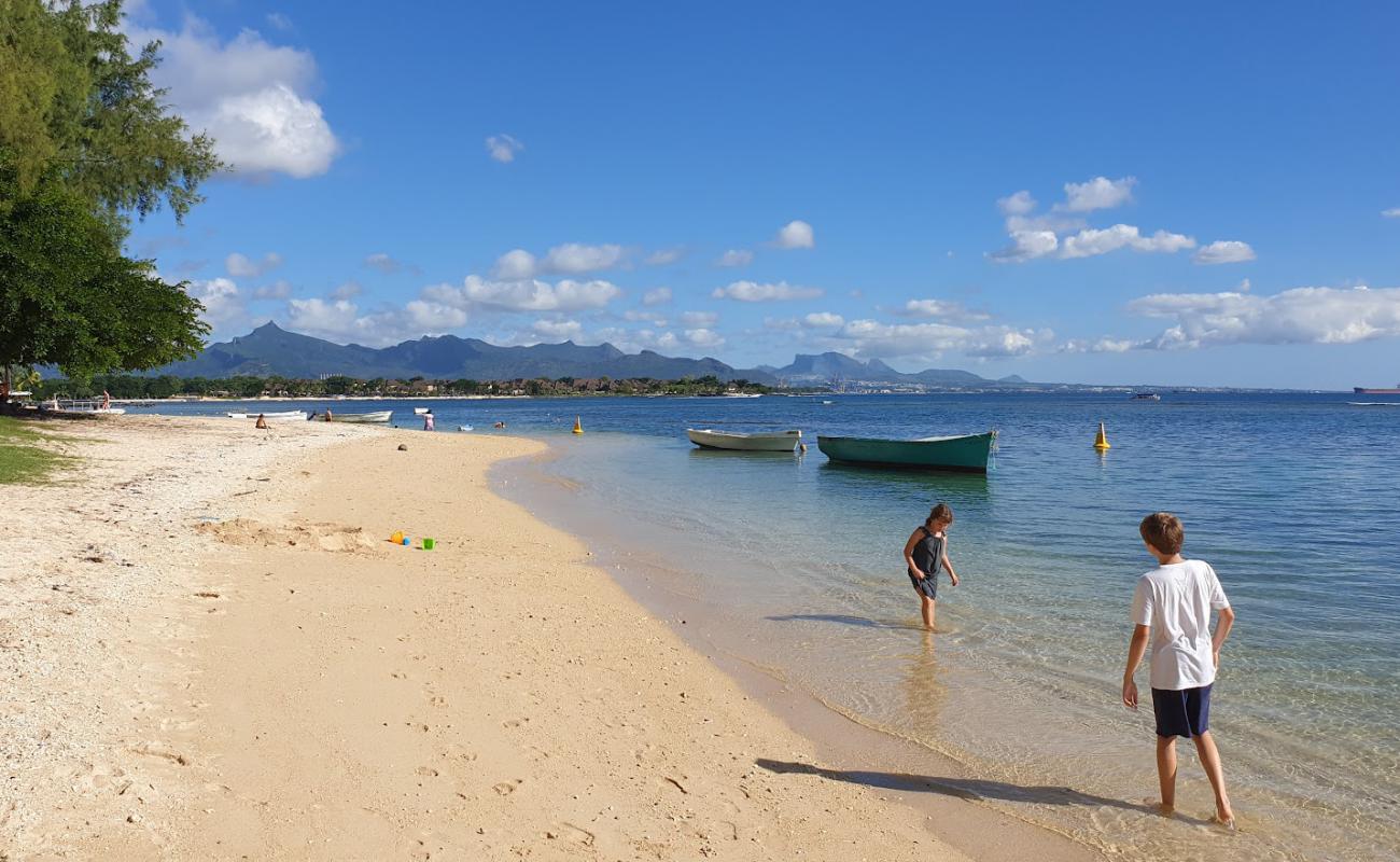Balaclava Beach'in fotoğrafı açık bej kum yüzey ile