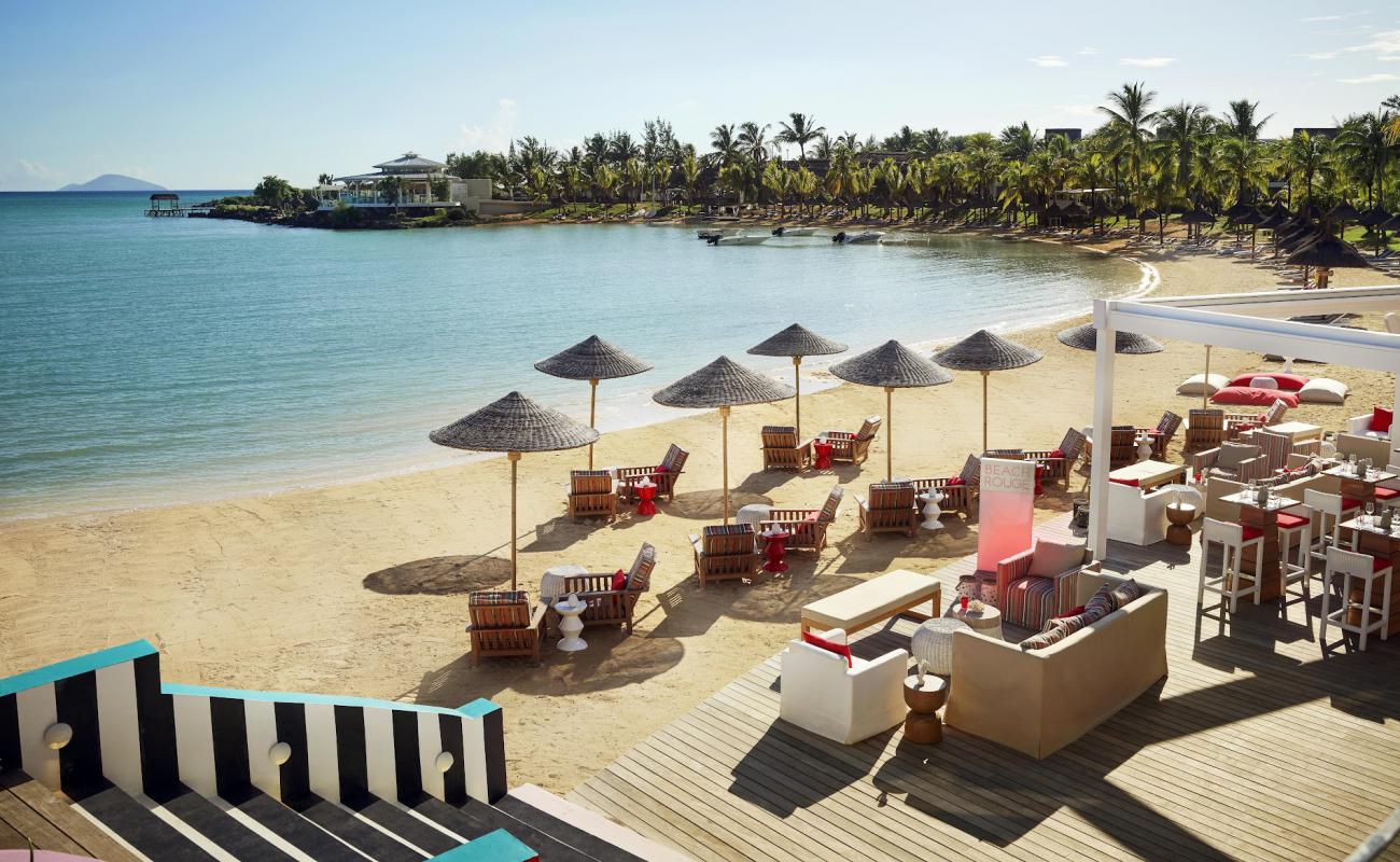 Grand Gaube Beach'in fotoğrafı açık bej kum yüzey ile
