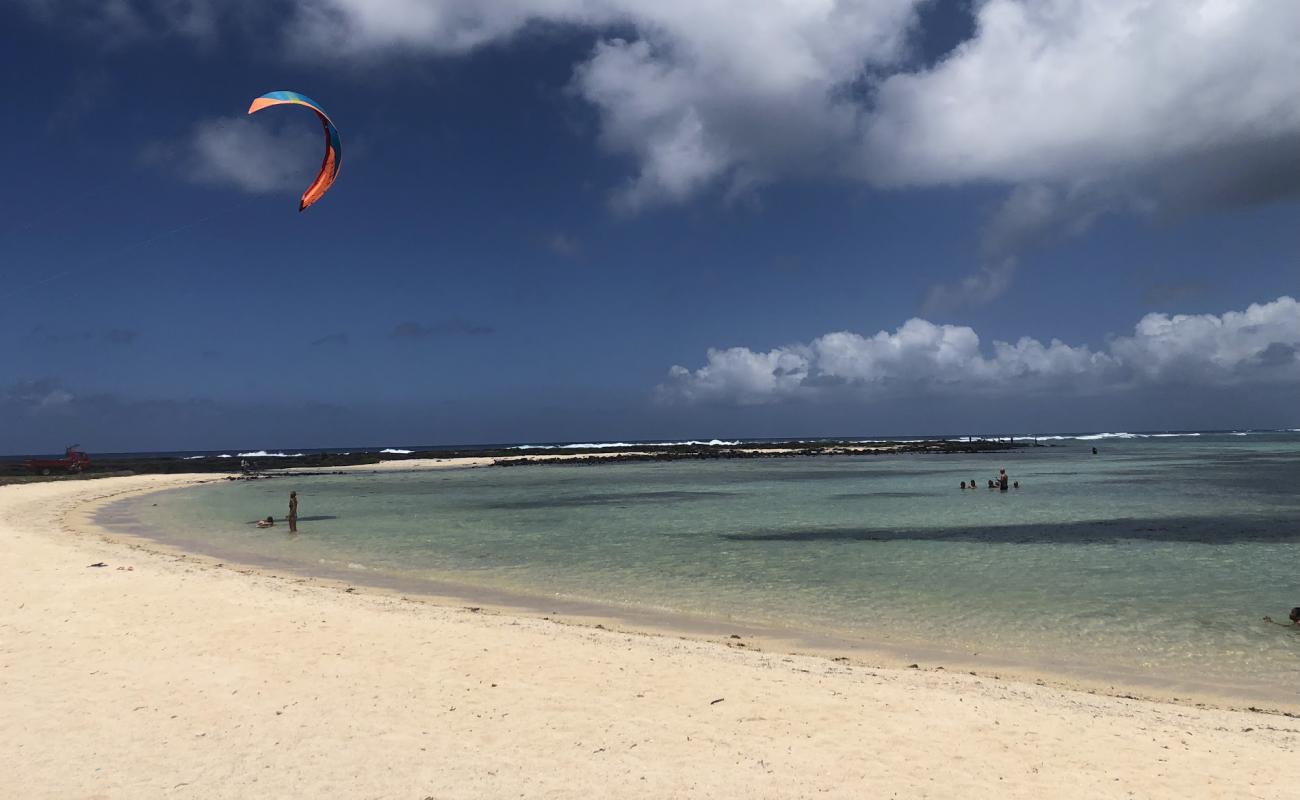 Poste La Fayette Beach'in fotoğrafı parlak kum yüzey ile