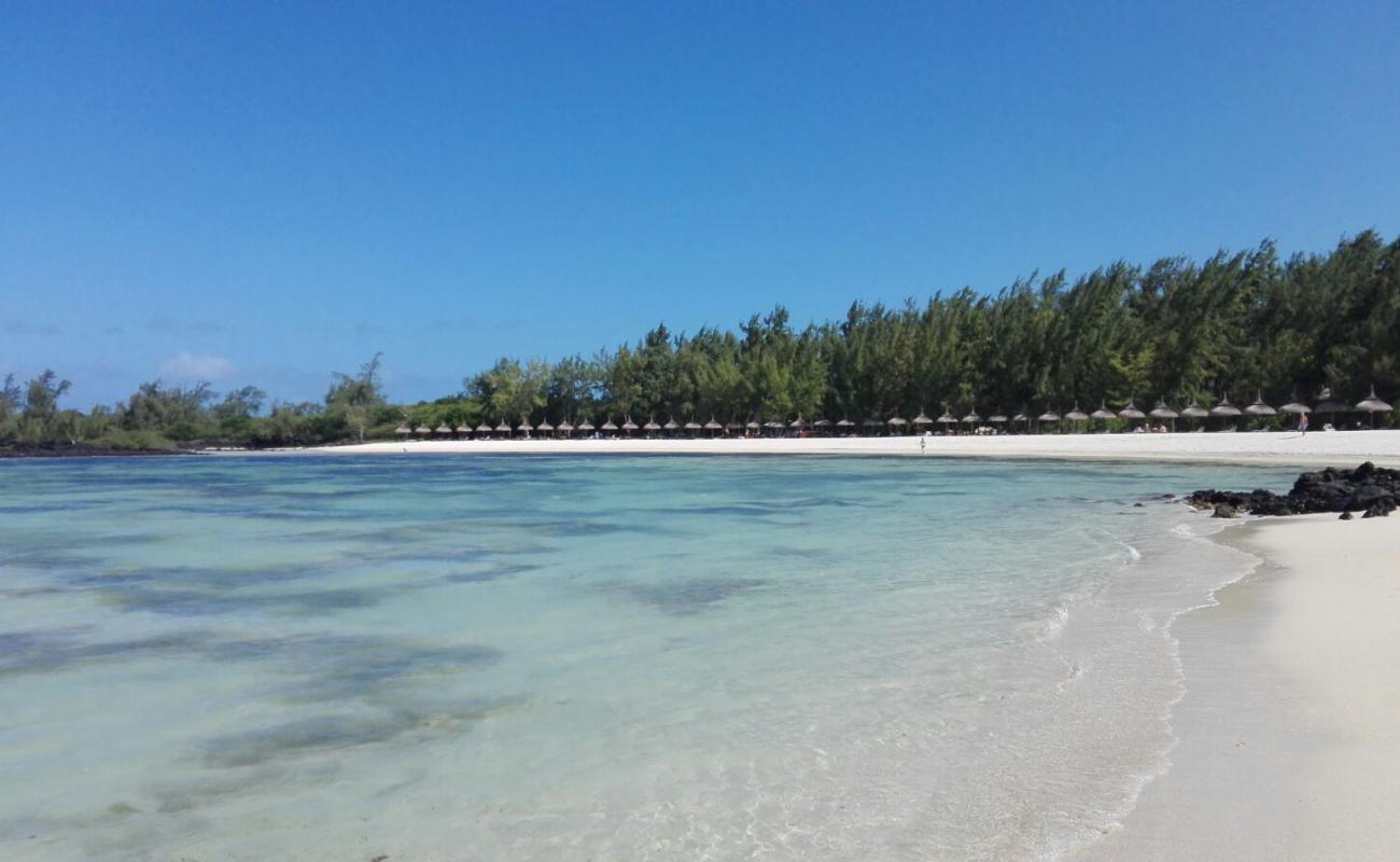 La Flibuste Beach'in fotoğrafı beyaz kum yüzey ile