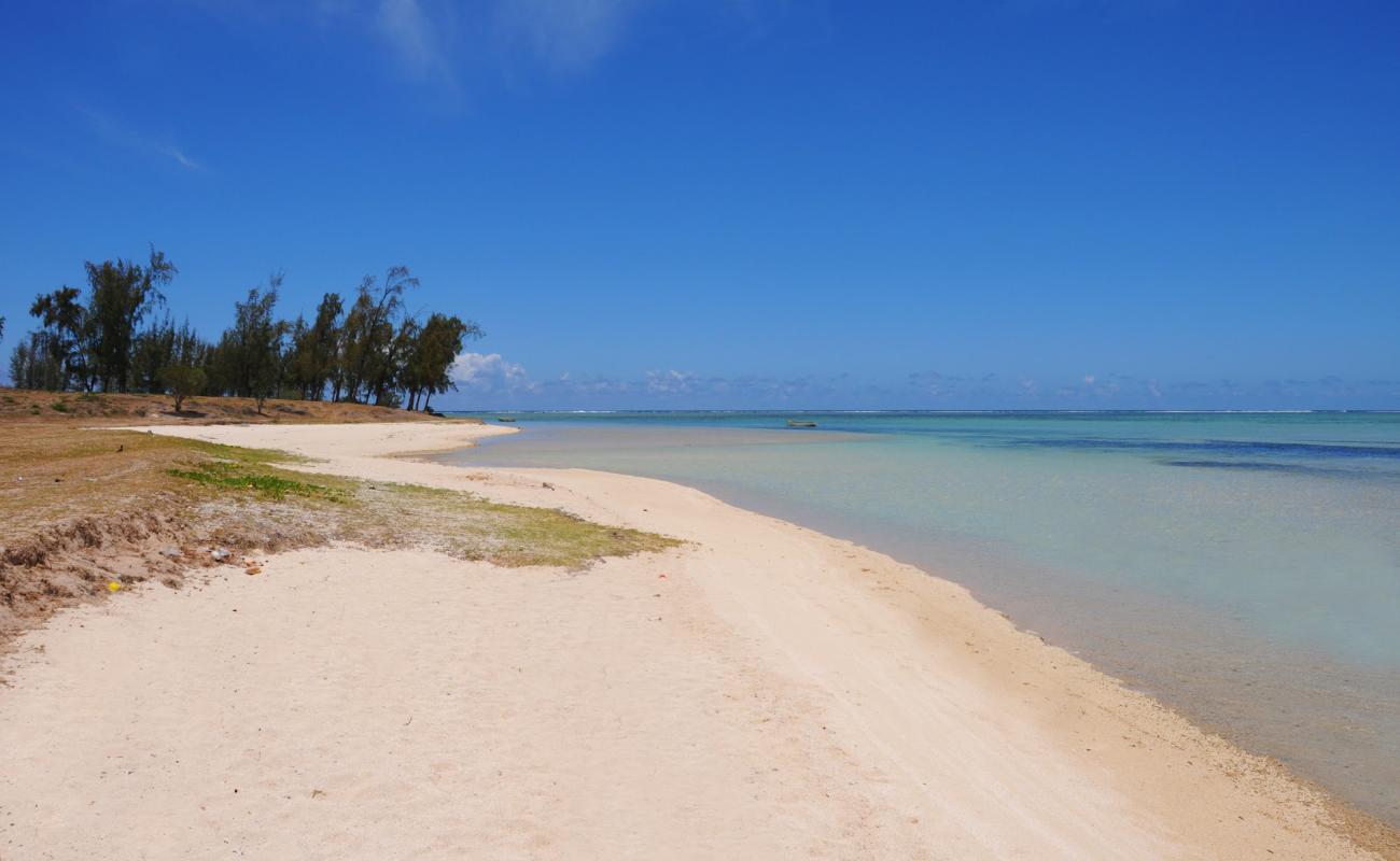 La Prairie Beach'in fotoğrafı açık bej kum yüzey ile
