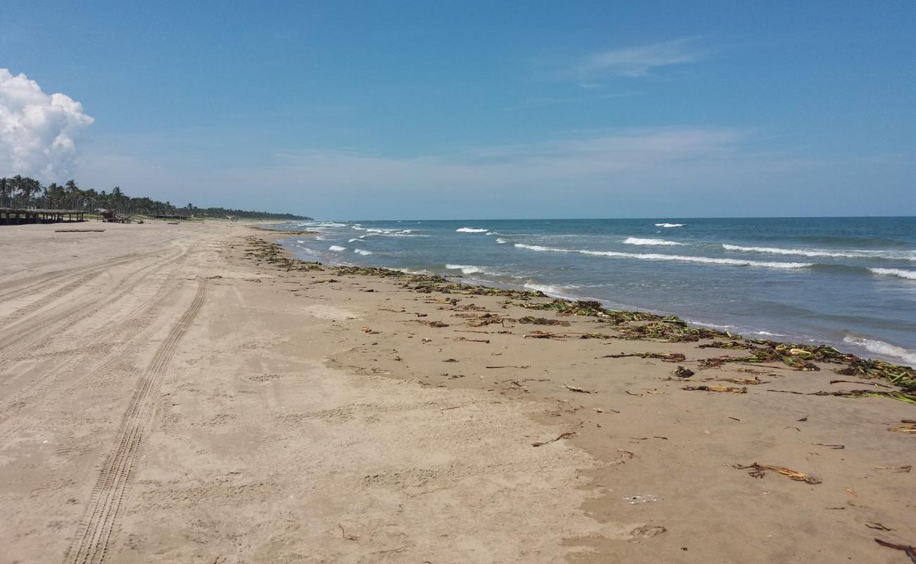 Playa el Caracol'in fotoğrafı açık bej kum yüzey ile
