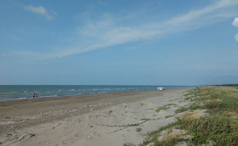 Playa El Pirata'in fotoğrafı açık bej kum yüzey ile