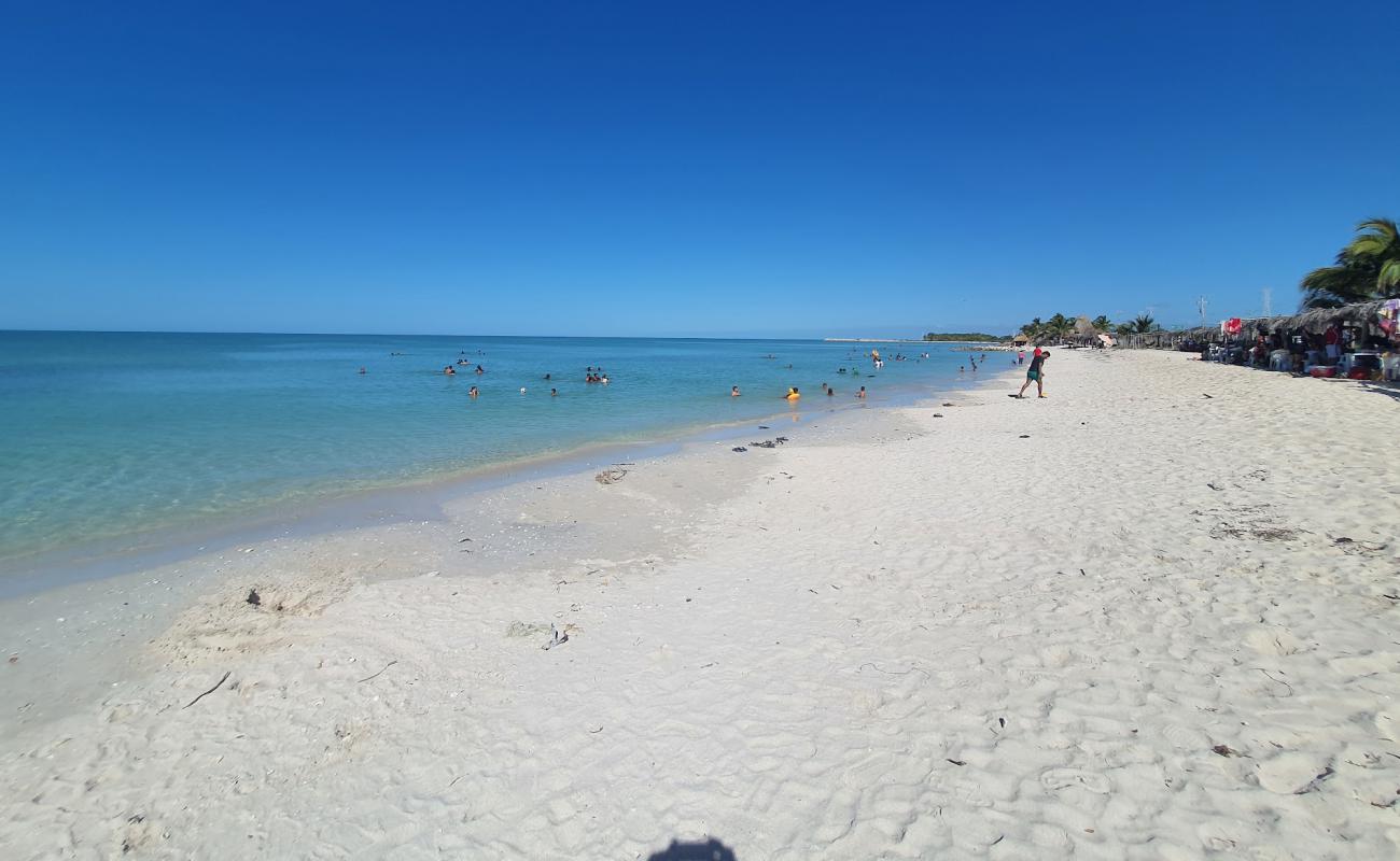 Playa Sabancuy'in fotoğrafı açık bej kum yüzey ile