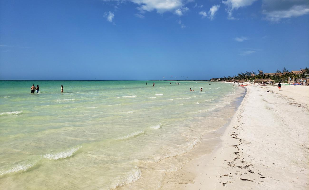 Playa Holbox'in fotoğrafı açık bej kum yüzey ile