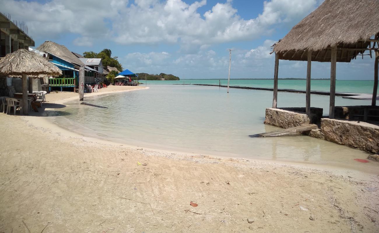 Ohtankah beach'in fotoğrafı beton kaplı yüzey yüzey ile