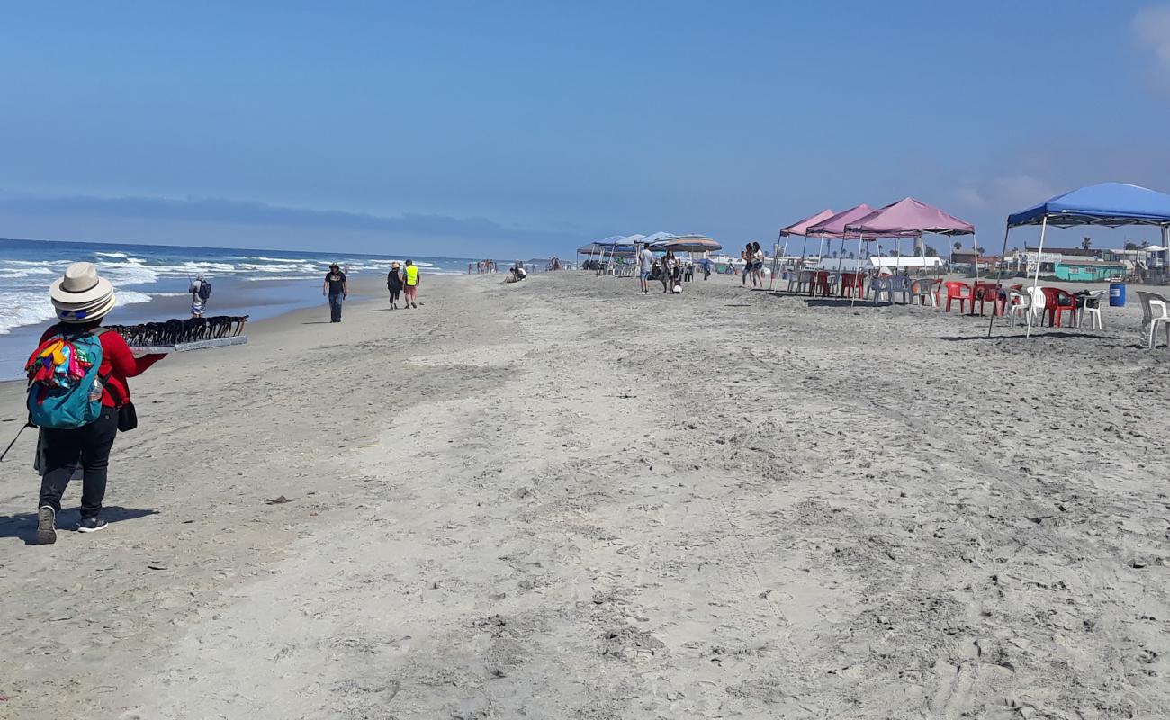 Playa De Rosarito'in fotoğrafı kahverengi kum yüzey ile