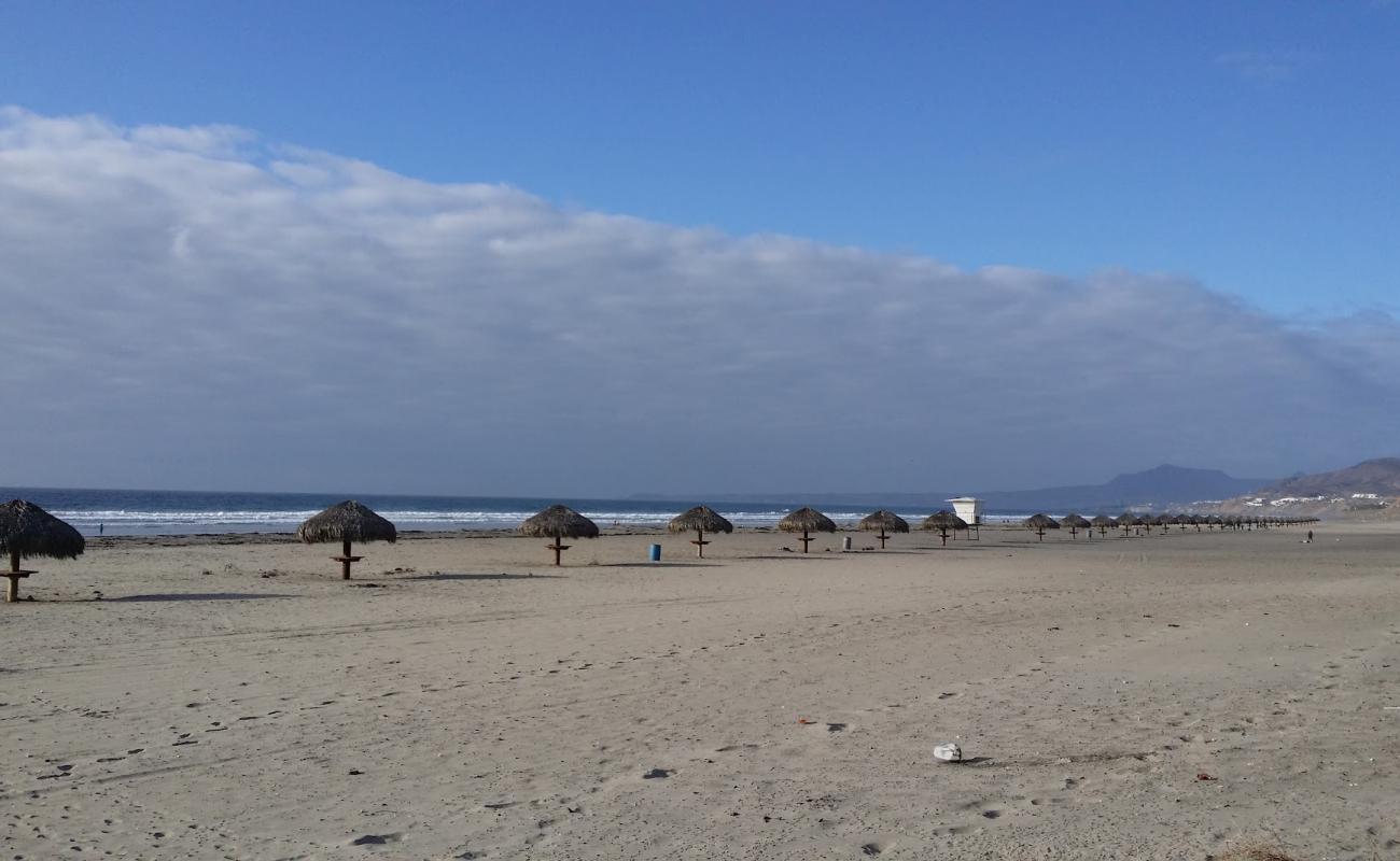 Playa la Mision'in fotoğrafı kahverengi kum yüzey ile