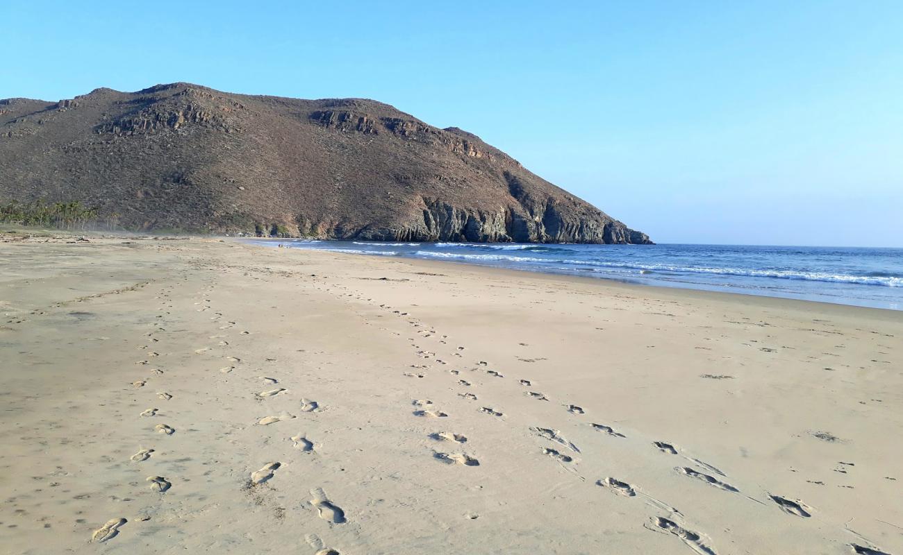 Playa Las Palmas'in fotoğrafı parlak ince kum yüzey ile