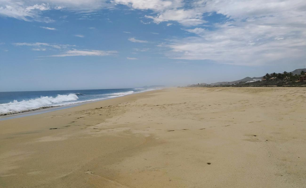 Playa Coyoc'in fotoğrafı i̇nce bej kum yüzey ile