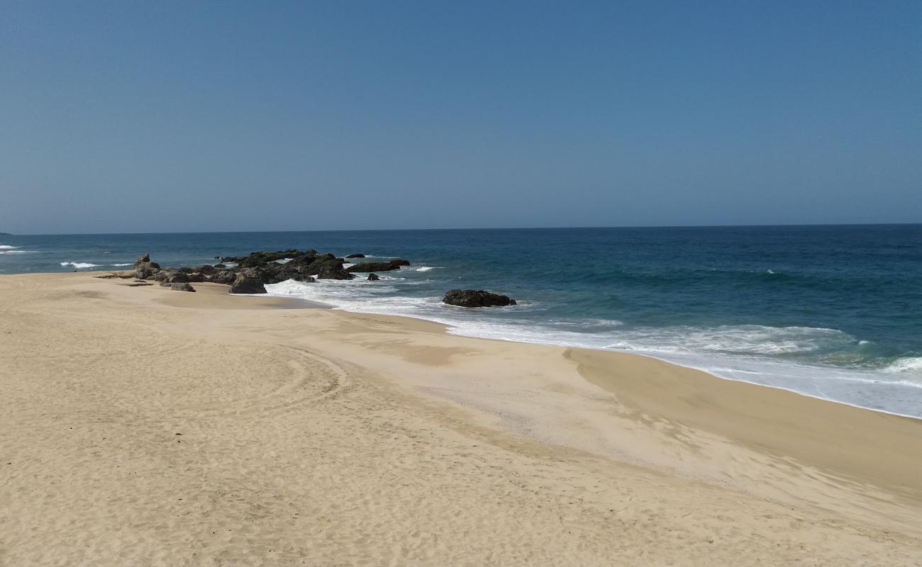 Secret Rocks beach'in fotoğrafı parlak ince kum yüzey ile