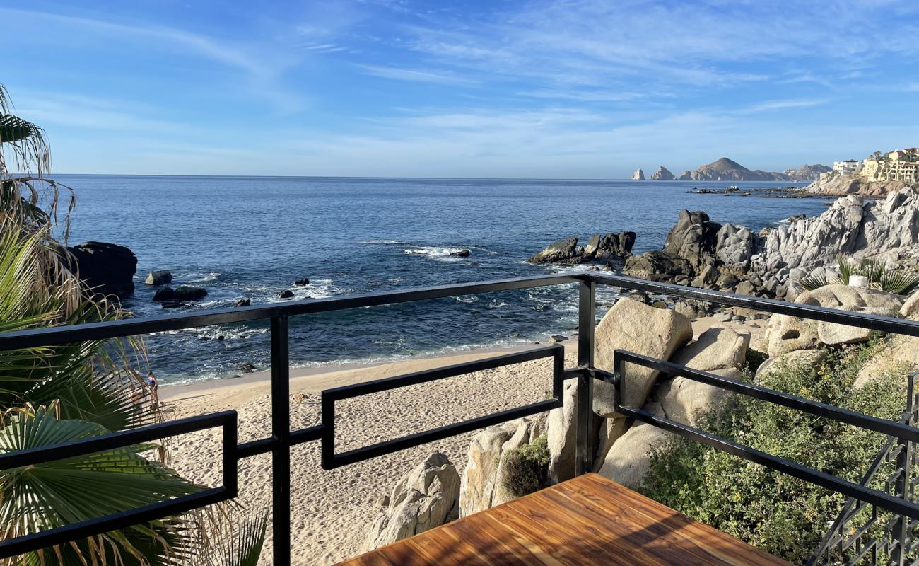 Playa Cabo Bello II'in fotoğrafı parlak kum yüzey ile