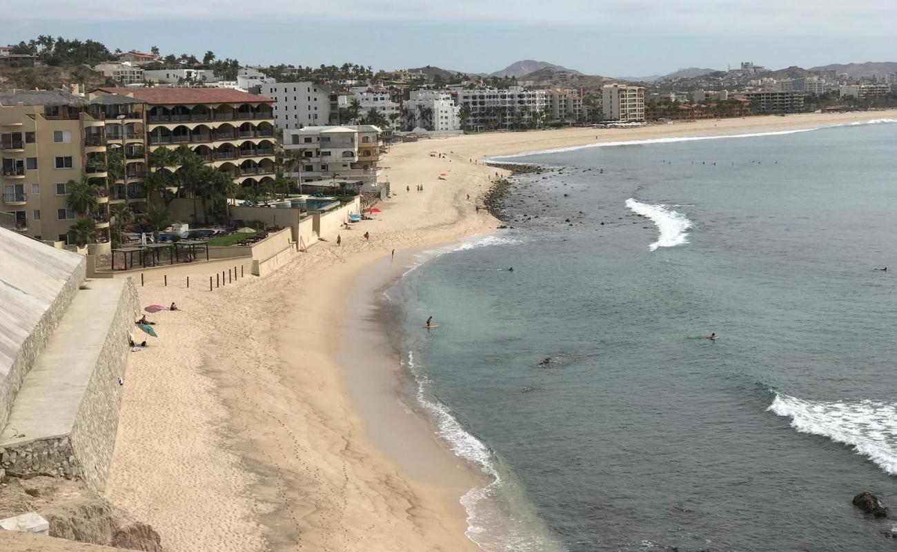 Playa Acapulquito'in fotoğrafı i̇nce bej kum yüzey ile