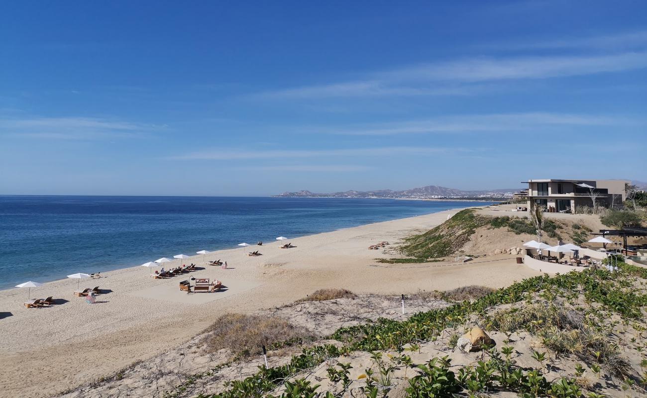 El Ranchito Beach'in fotoğrafı açık bej kum yüzey ile