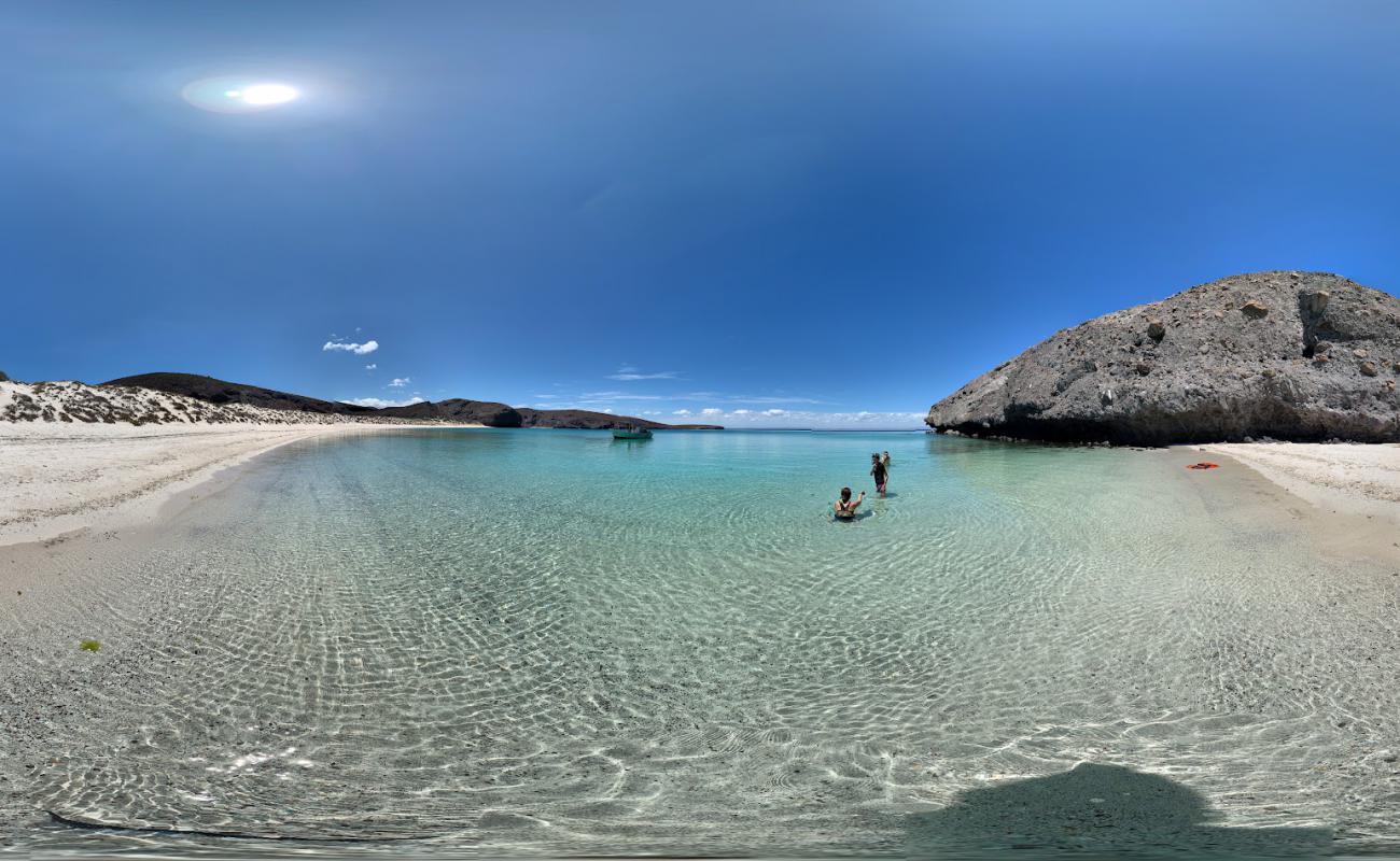 Playa Escamilla Guerrero'in fotoğrafı i̇nce bej kum yüzey ile