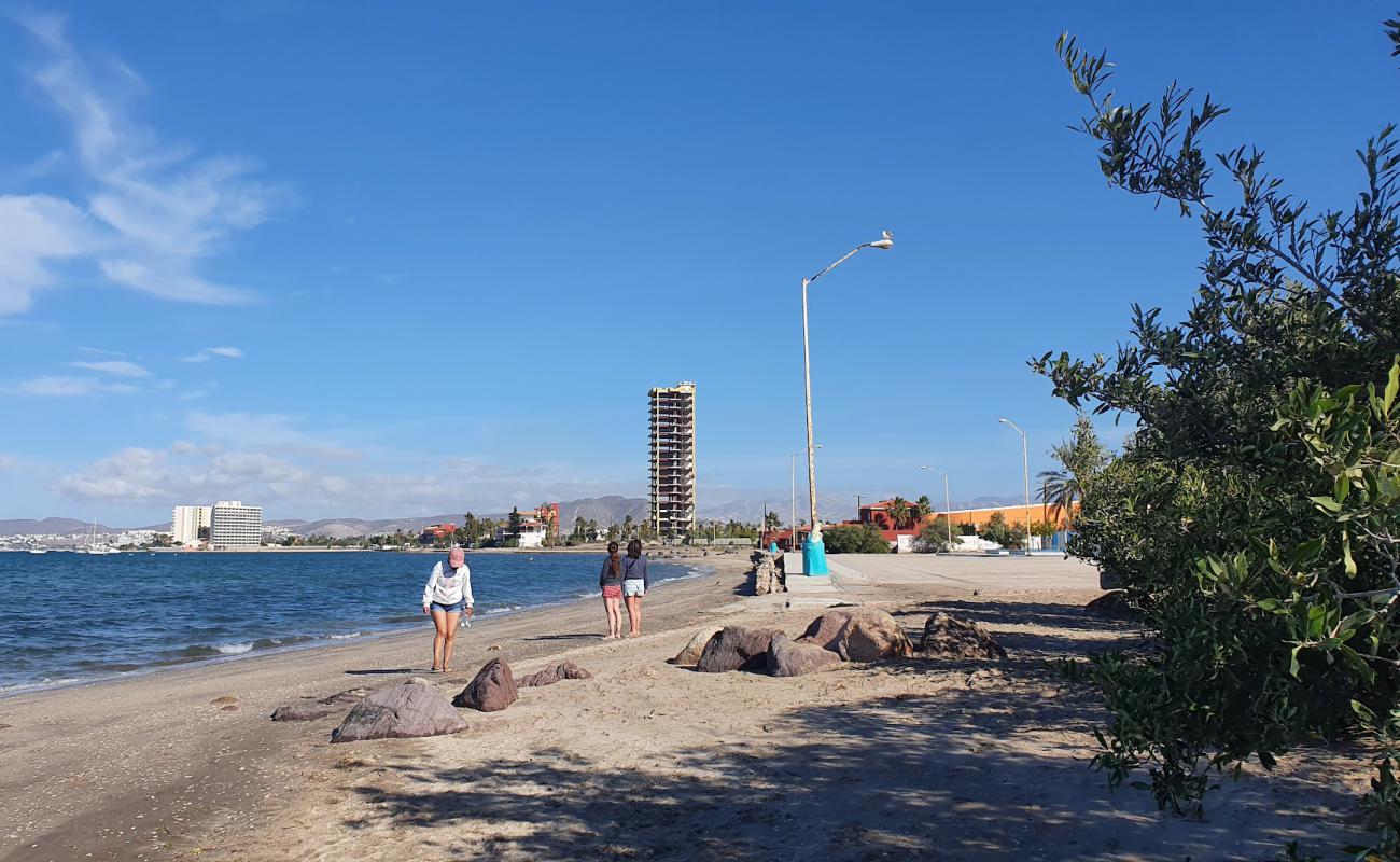 Playa Cet Mar'in fotoğrafı gri kum yüzey ile