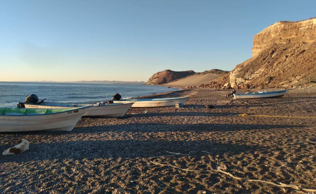 Playa El Portugues'in fotoğrafı gri kum ve çakıl yüzey ile