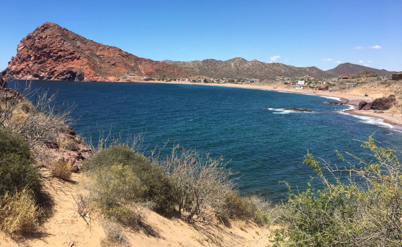 Nuevo Colorado beach'in fotoğrafı açık bej kum yüzey ile