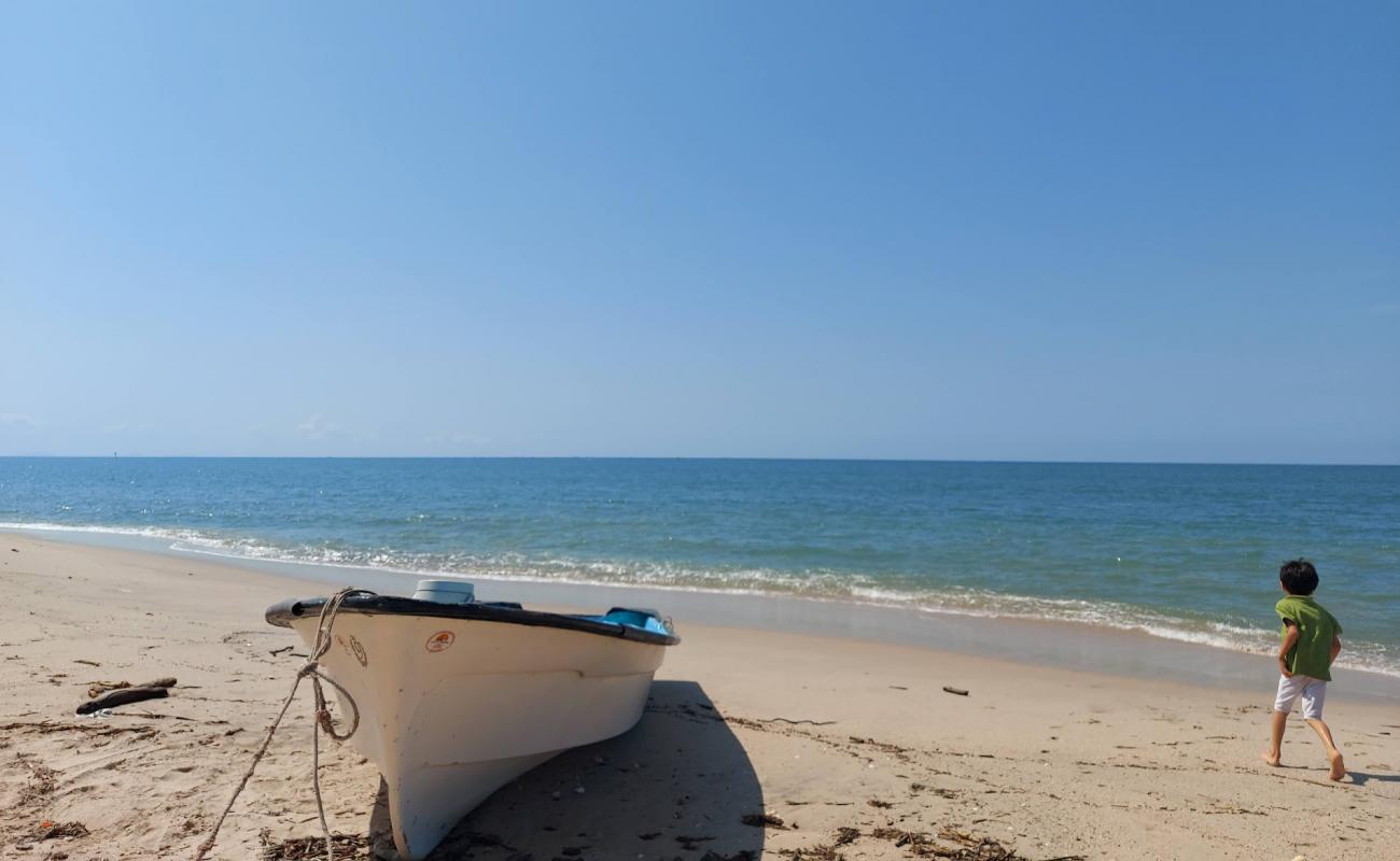 Camahuiroa beach'in fotoğrafı parlak ince kum yüzey ile