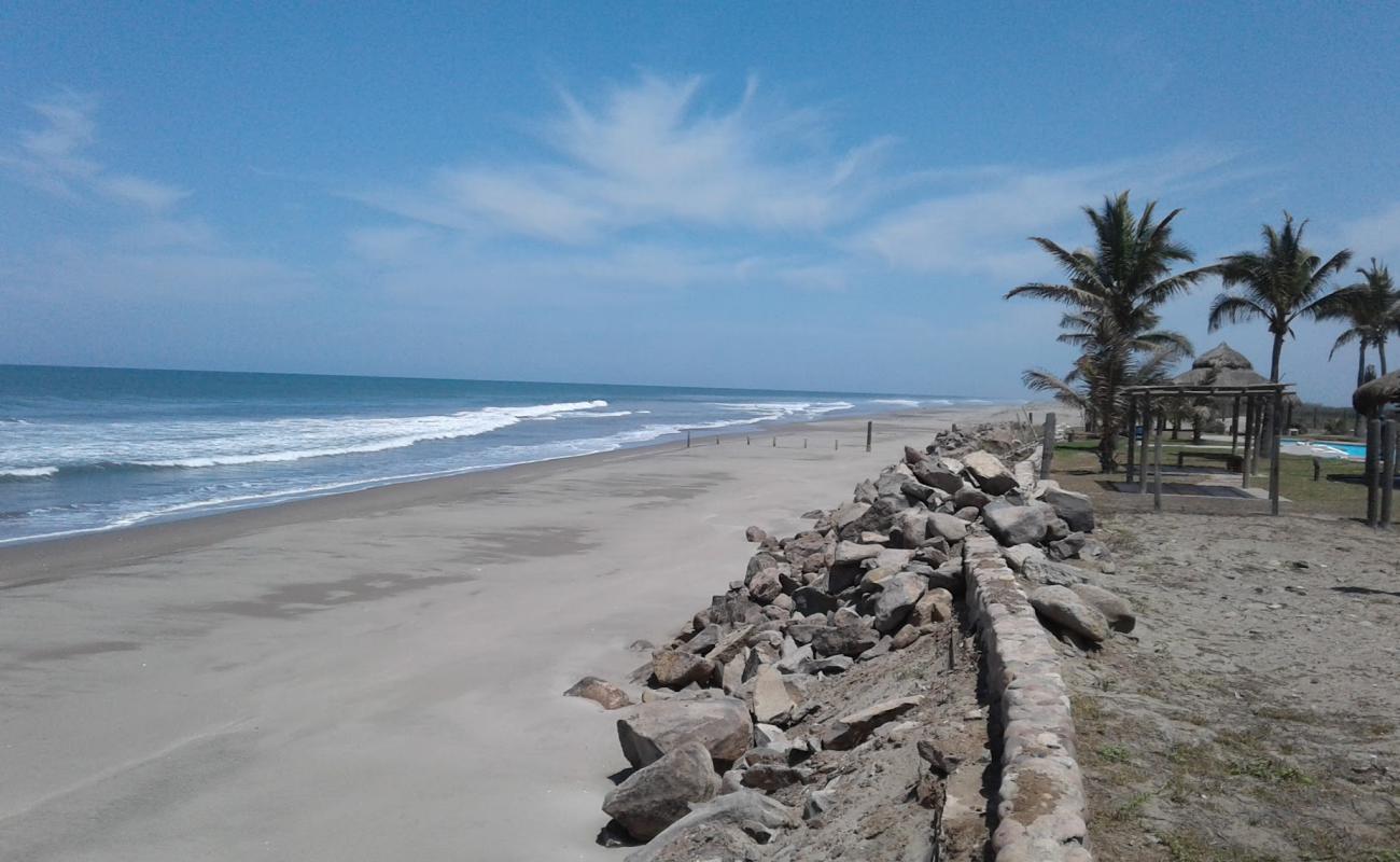Nuevo Altata beach'in fotoğrafı açık bej kum yüzey ile