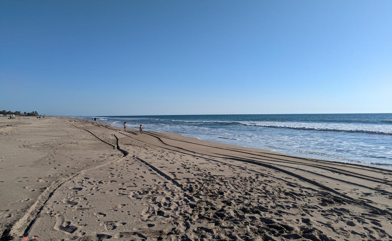 El Caimanero beach'in fotoğrafı parlak kum yüzey ile