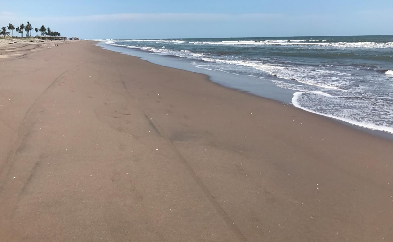 El Rodeo beach'in fotoğrafı parlak kum yüzey ile