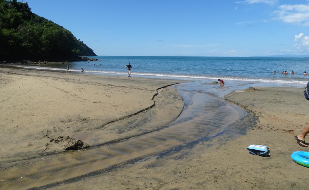 Frideritas beach'in fotoğrafı açık bej kum yüzey ile