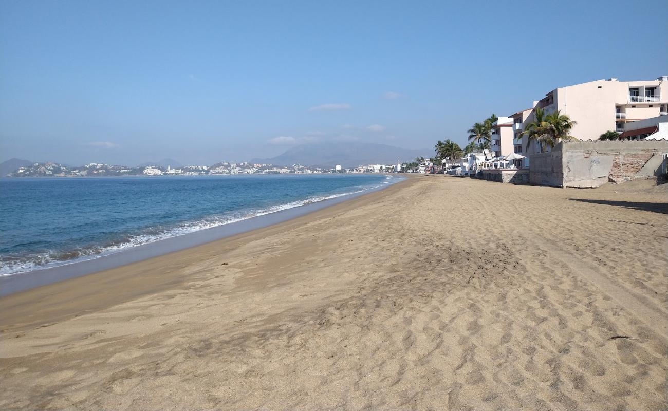 Playa Salagua'in fotoğrafı kahverengi kum yüzey ile