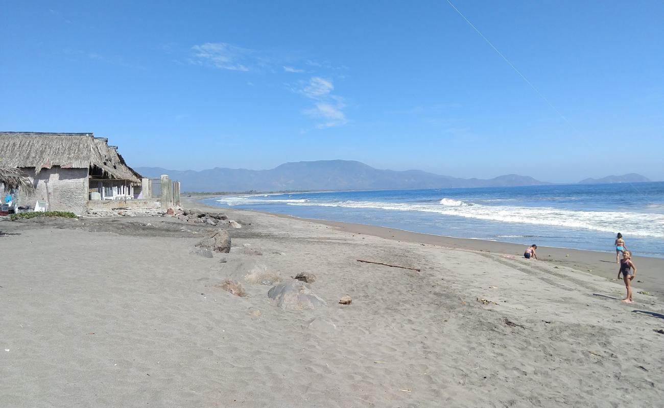 La Boca de Apiza Beach'in fotoğrafı i̇nce kahverengi kum yüzey ile