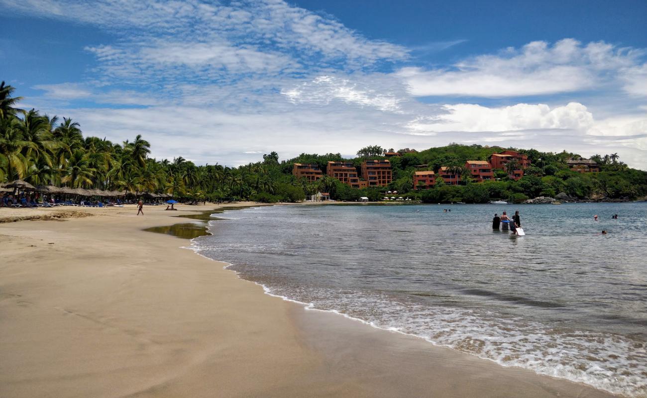 Playa Quieta'in fotoğrafı i̇nce kahverengi kum yüzey ile