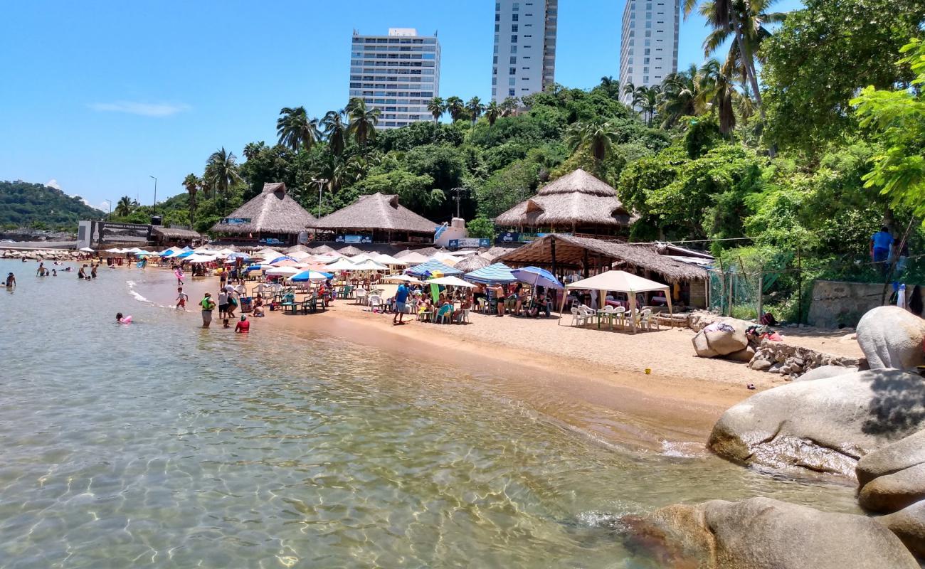 Playa Majahua'in fotoğrafı küçük bej çakıl yüzey ile