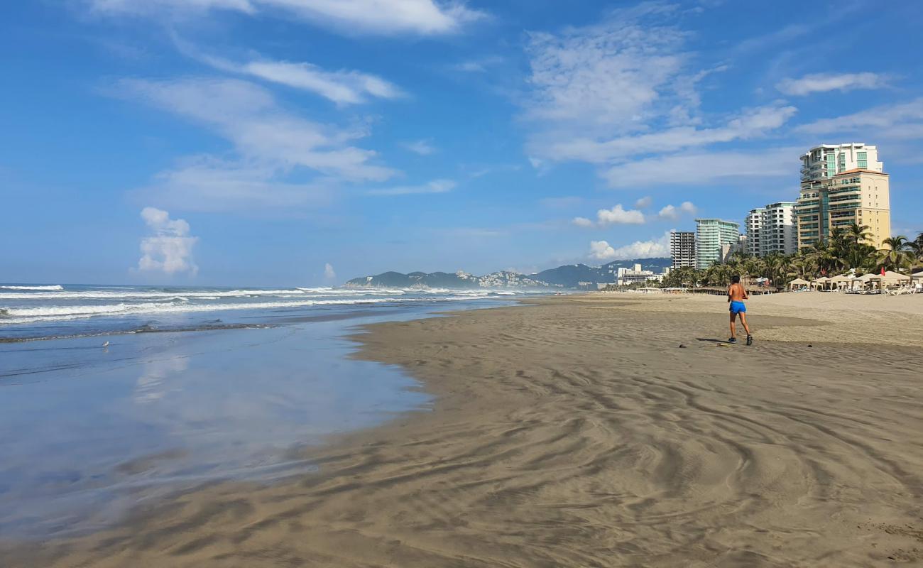Playa Sea Garden'in fotoğrafı i̇nce bej kum yüzey ile
