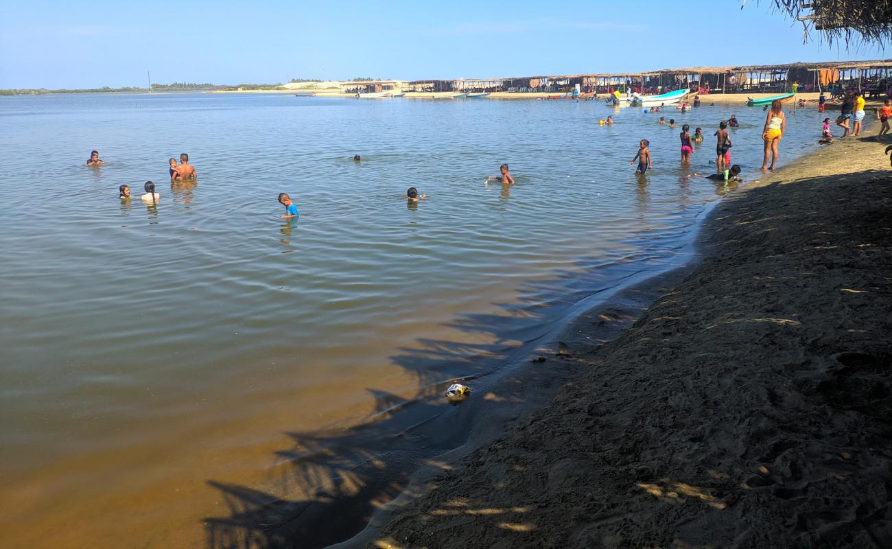 Playa pico del Monte'in fotoğrafı açık bej kum yüzey ile