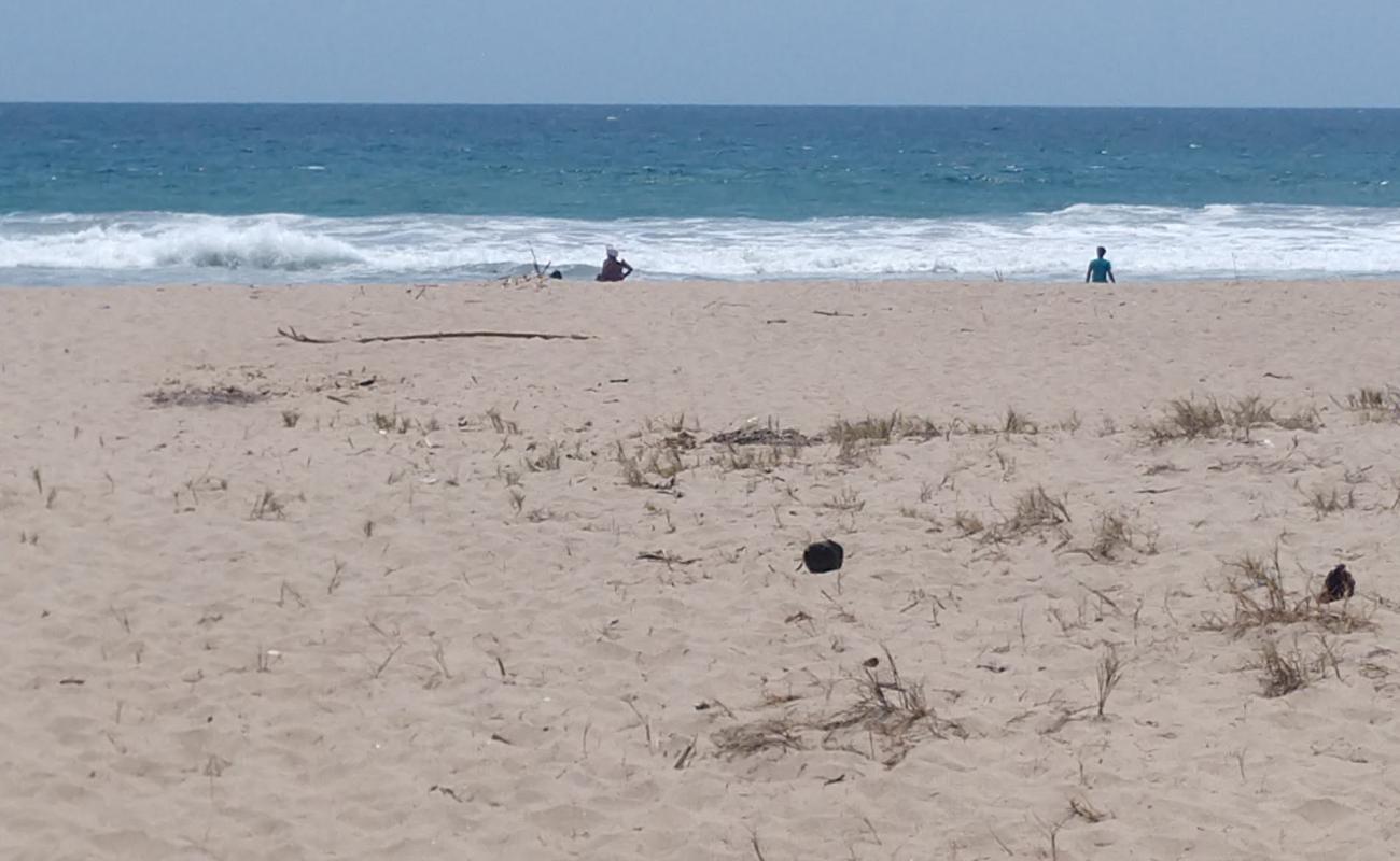 Playa Minizo'in fotoğrafı parlak kum yüzey ile