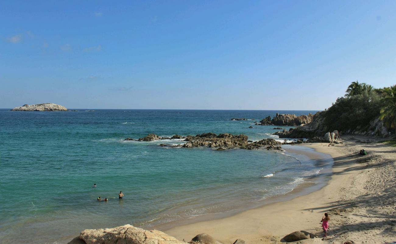 Playa Roca Blanca'in fotoğrafı parlak ince kum yüzey ile