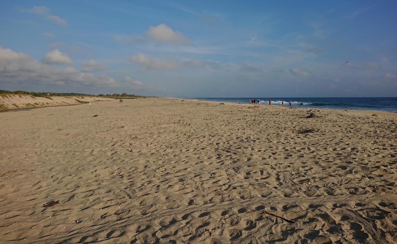 Playa Escobilla'in fotoğrafı parlak ince kum yüzey ile