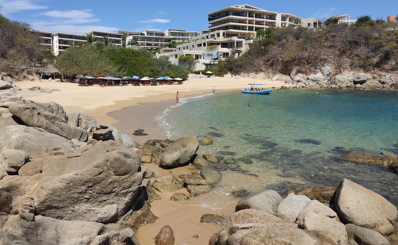 Arrocito beach'in fotoğrafı parlak kum yüzey ile