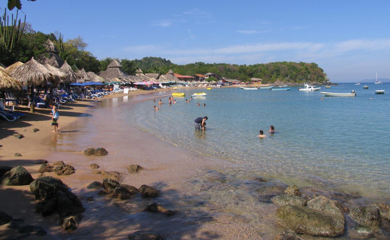 Playa Cuachalalate'in fotoğrafı parlak kum yüzey ile