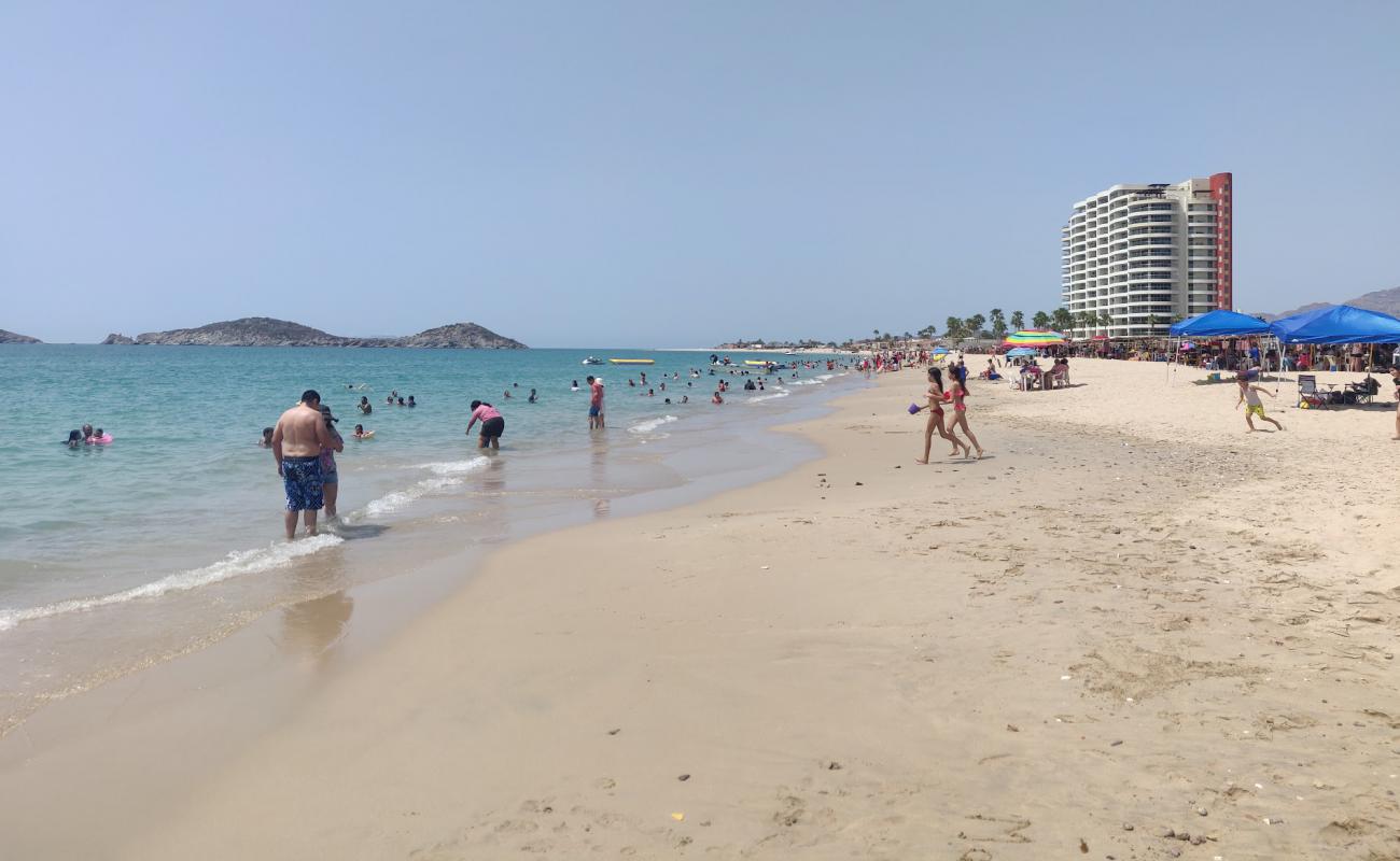 Playa Los Algodones'in fotoğrafı parlak kum yüzey ile