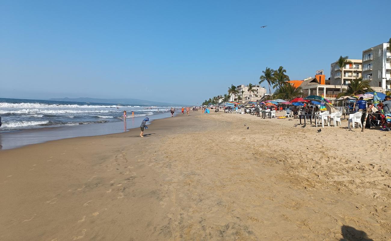 Playa Rincon de Guayabitos'in fotoğrafı açık bej kum yüzey ile