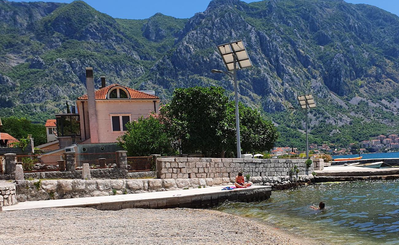 Smokvica beach'in fotoğrafı küçük bej çakıl yüzey ile
