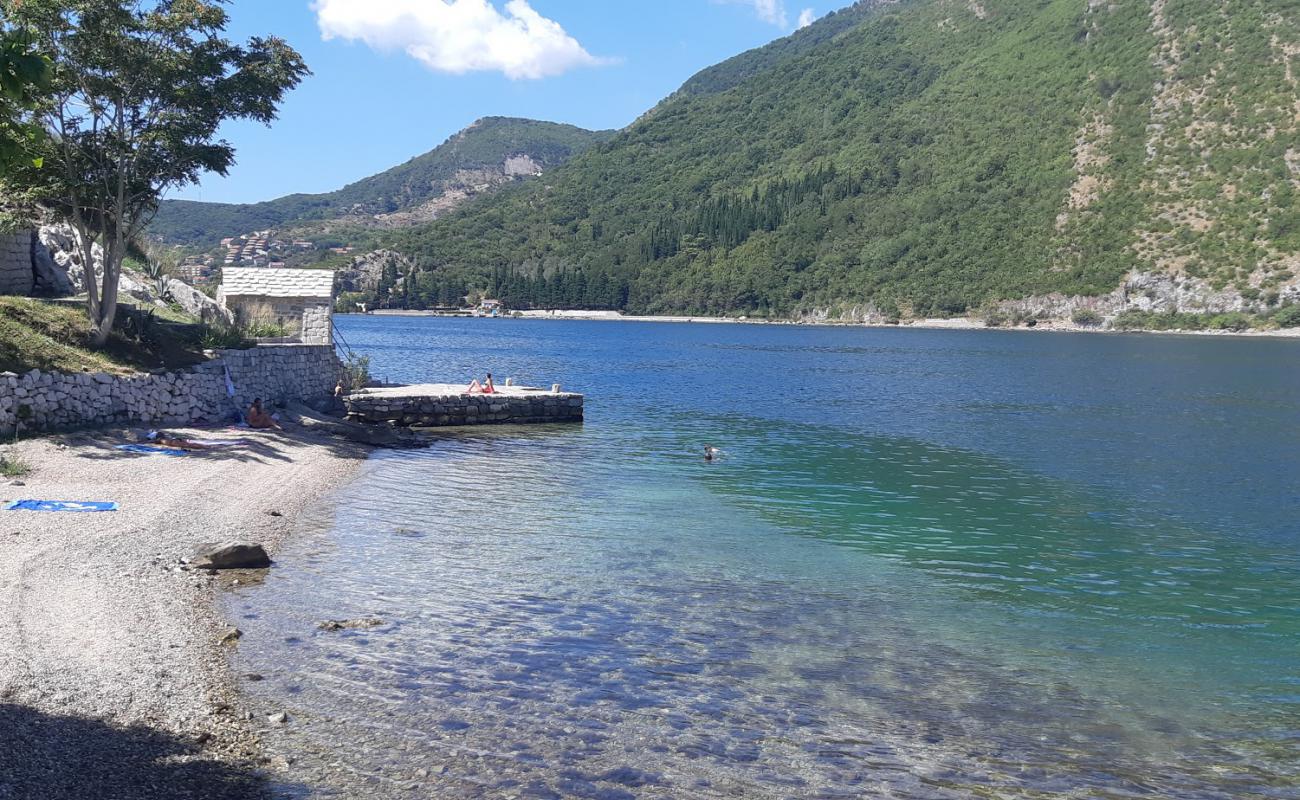 Verige beach'in fotoğrafı bej çakıl yüzey ile