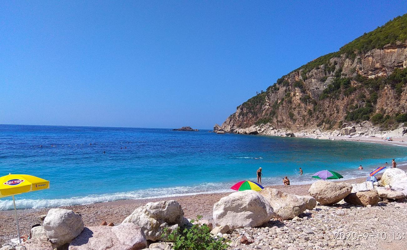 Perazica Do beach'in fotoğrafı hafif çakıl yüzey ile