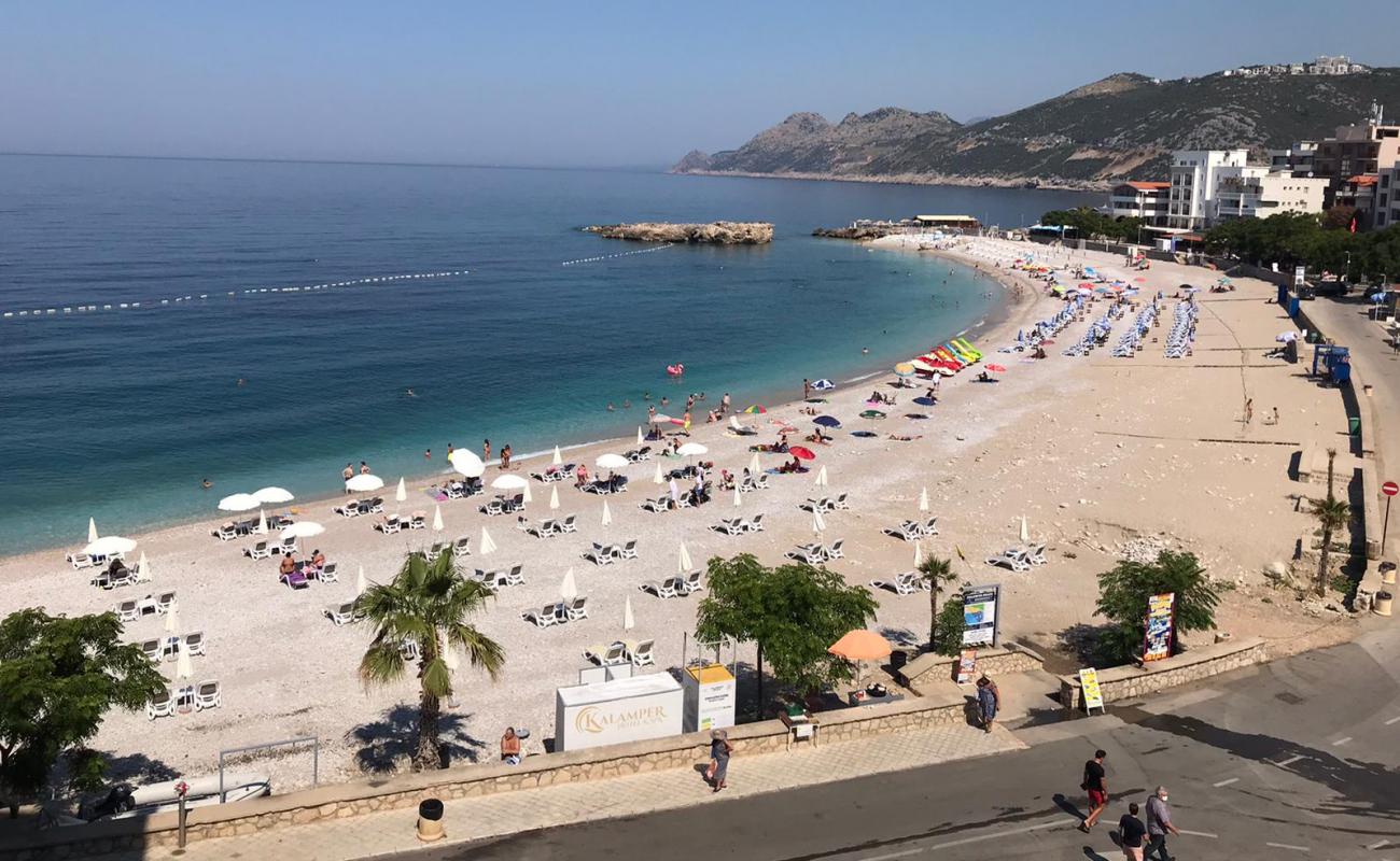 Veliki Pijesak Beach'in fotoğrafı küçük bej çakıl yüzey ile