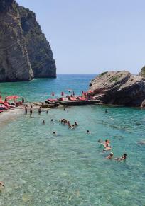 Skolj Adası