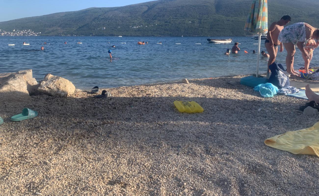 Plaza Mimoza'in fotoğrafı küçük bej çakıl yüzey ile